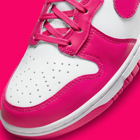 hot pink Nike dunks canada